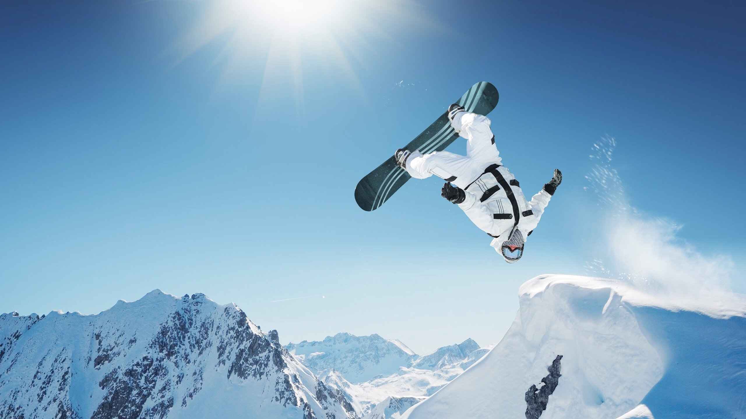 开云电竞-德甲联赛不断创新战术打法，丰富比赛内容，德甲联赛新闻